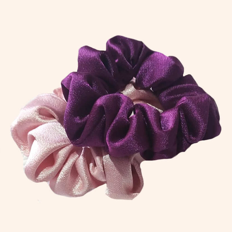 scrunchies fatti a mano in raso colore rosa e porpora